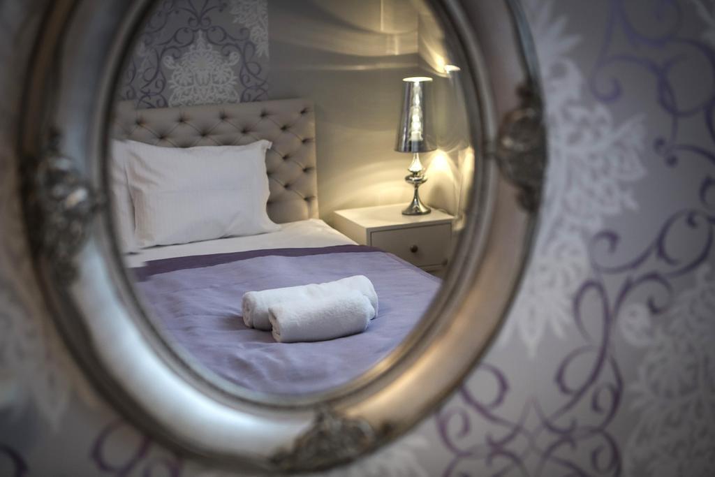 Hotel Madelaine Lwowek Slaski Ruang foto