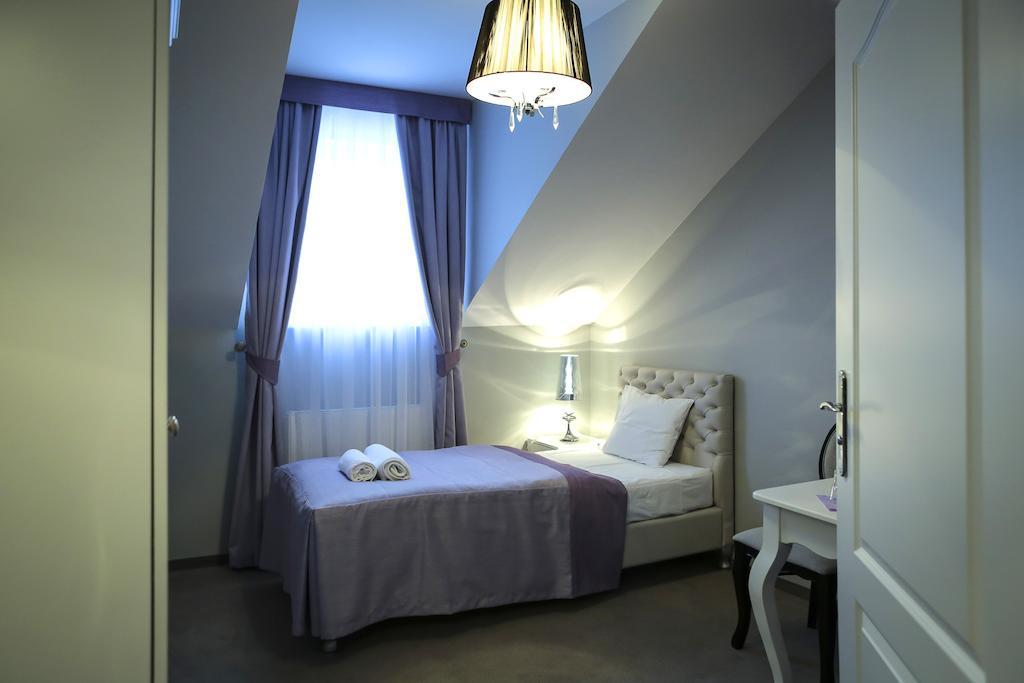 Hotel Madelaine Lwowek Slaski Ruang foto